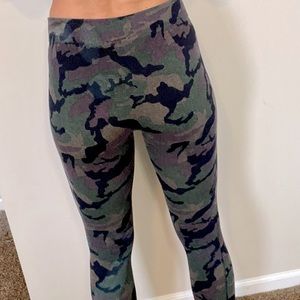 MiniCCI camo leggings